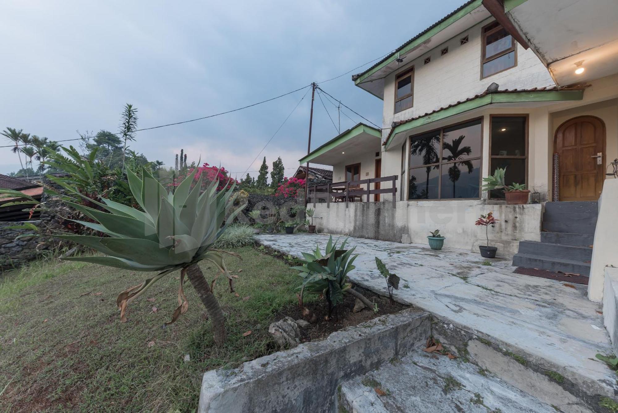 Bens Homestay Mitra Reddoorz Bogor Zewnętrze zdjęcie